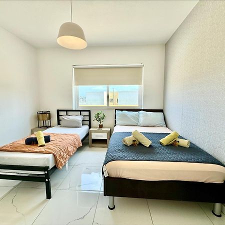 Mive Luxury Sea View Penthouse Lägenhet Gzira Exteriör bild