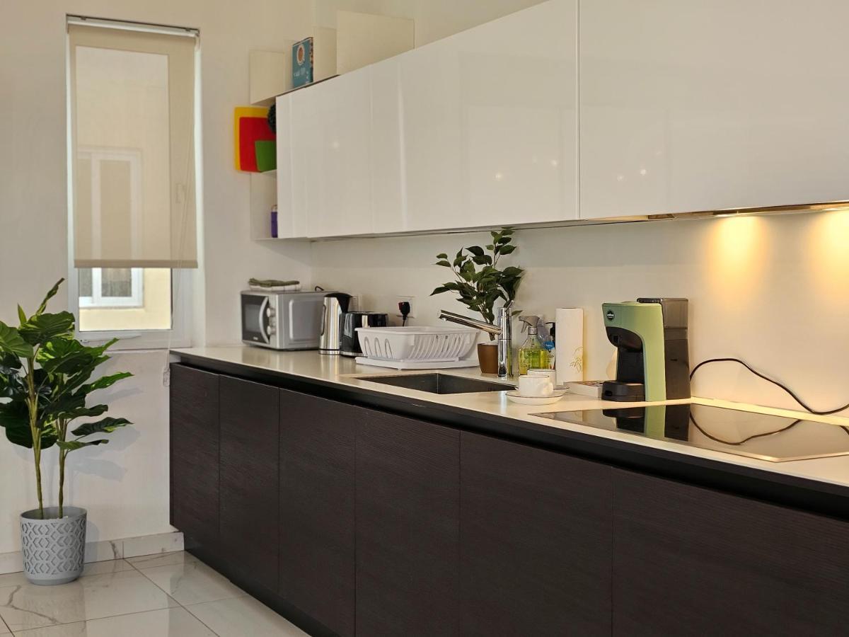 Mive Luxury Sea View Penthouse Lägenhet Gzira Exteriör bild
