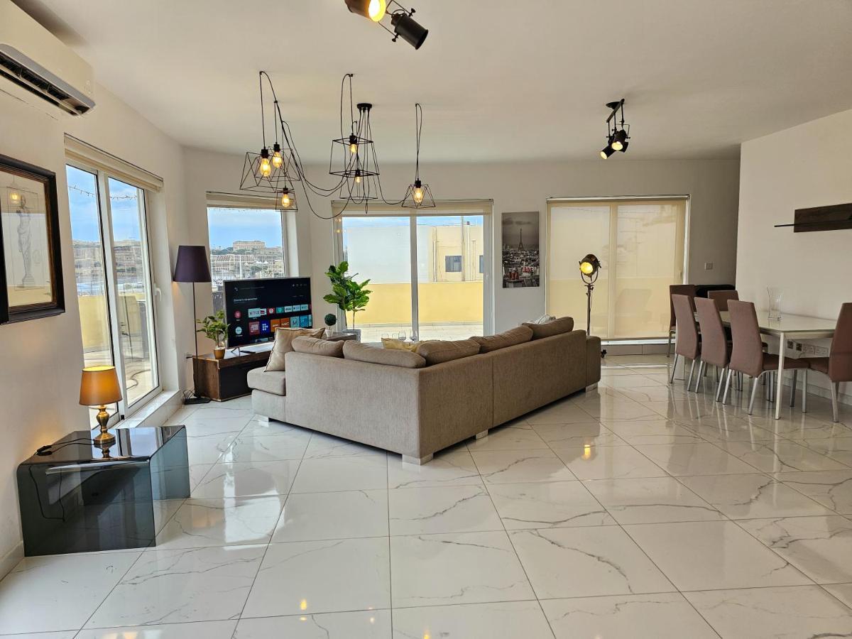Mive Luxury Sea View Penthouse Lägenhet Gzira Exteriör bild