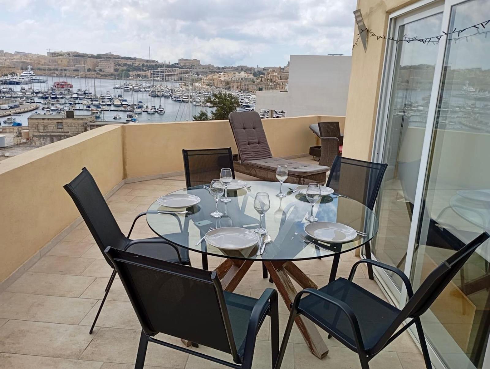 Mive Luxury Sea View Penthouse Lägenhet Gzira Exteriör bild