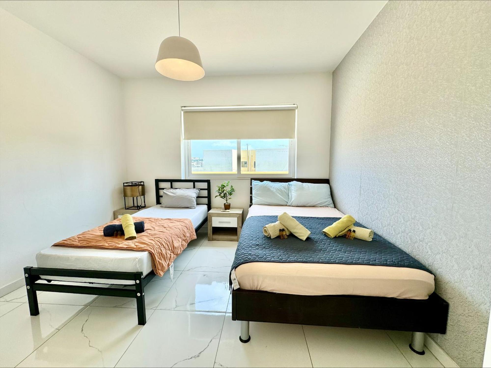 Mive Luxury Sea View Penthouse Lägenhet Gzira Exteriör bild
