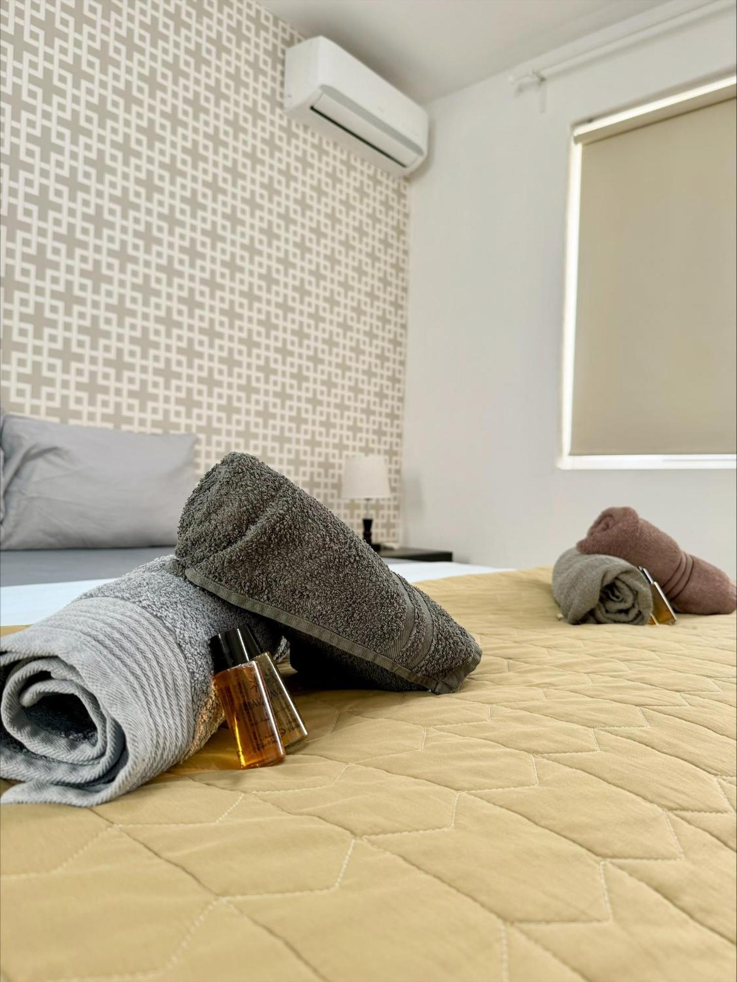 Mive Luxury Sea View Penthouse Lägenhet Gzira Exteriör bild